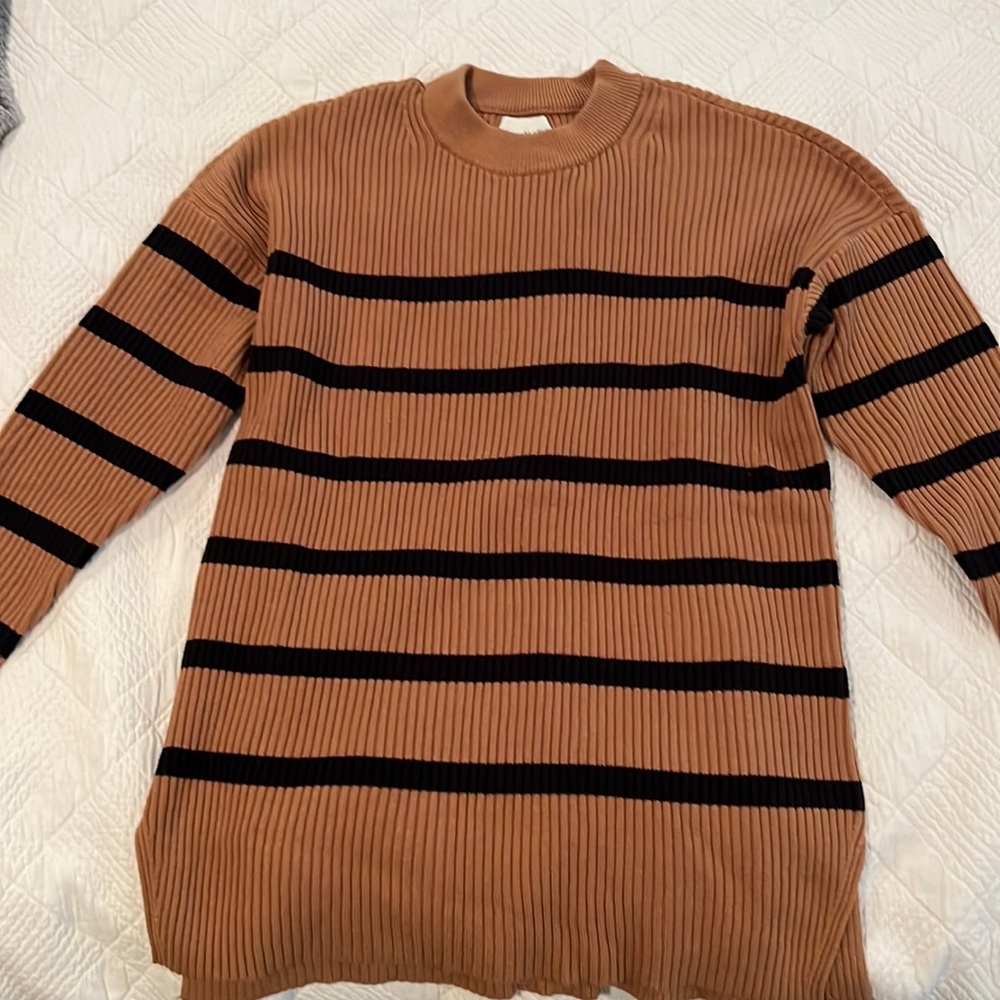 Abercrombie & Fitch LuxeLoft Oversized Crew Sweater - Size Small - Never Worn